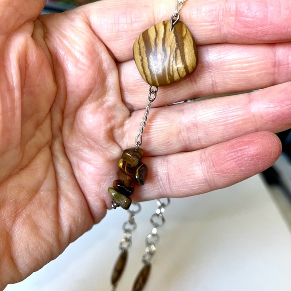 Handmade necklace with sandstone and tigers eye. 24” + 3” drop. - Picture 5 of 6